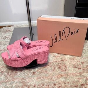Wild Pair Pink Woven Platform Sandals